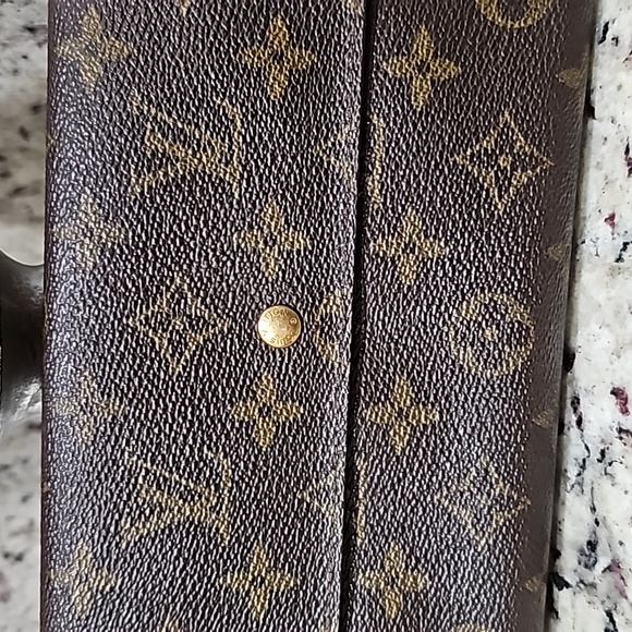 Louis Vuitton monogram large Notepad wallet 7.5x5x1inches - Picture 16 of 16